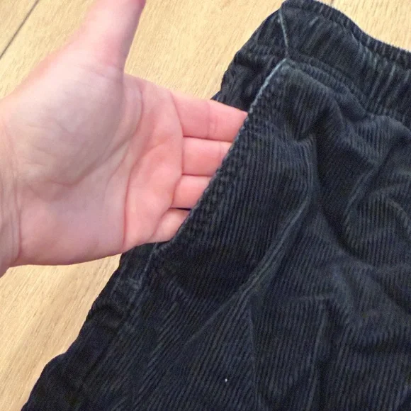 Volcom XL- 14Y Black Corduroy Athletic Shorts - Picture 4 of 8